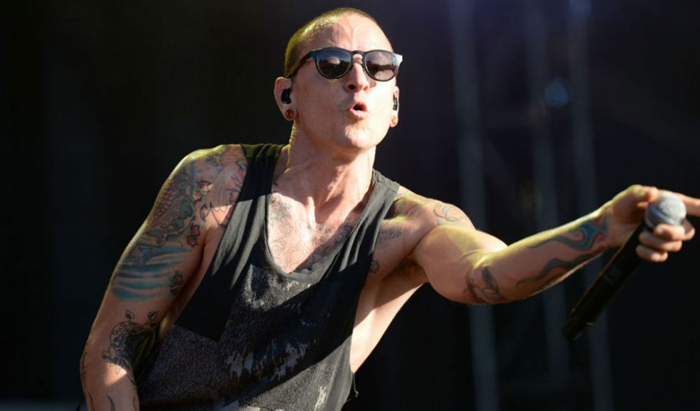 Chester Bennington Solistul Trupei Linkin Park S A Sinucis Elle Ro